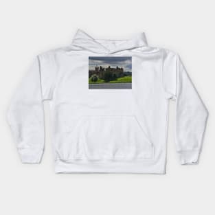 Linlithgow Palace ( in Outlander as Wentworth Prison) Kids Hoodie